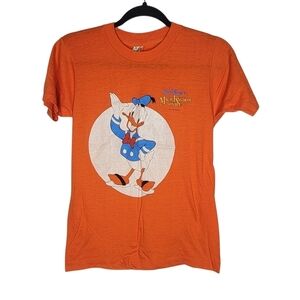 Vintage 80s Walt Disneys Magic Kingdom On Ice Graphic T-Shirt Size Small